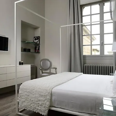 Daire Strozzi Square Amazing House *