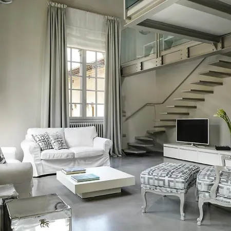 Daire Strozzi Square Amazing House *